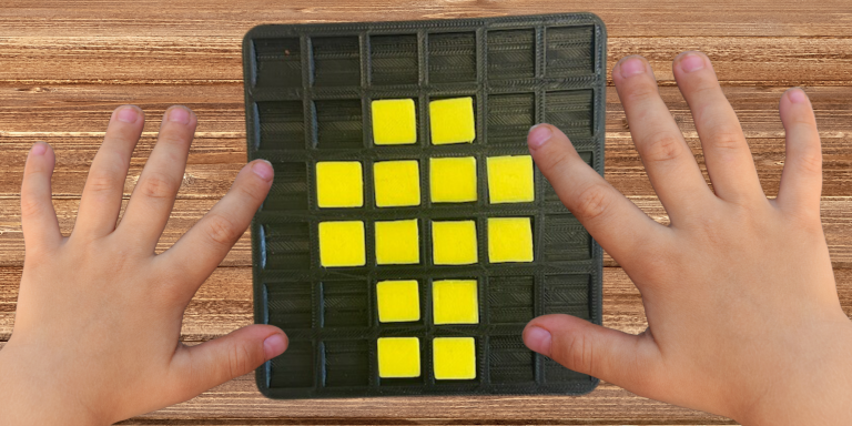 Repérage sur quadrillage : la pixel box imprimée en 3d