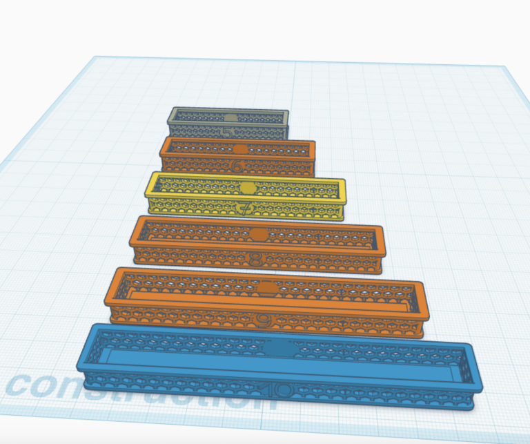 Maths : des caissettes de réglettes Cuisenaire pour matérialiser l&rsquo;égalité